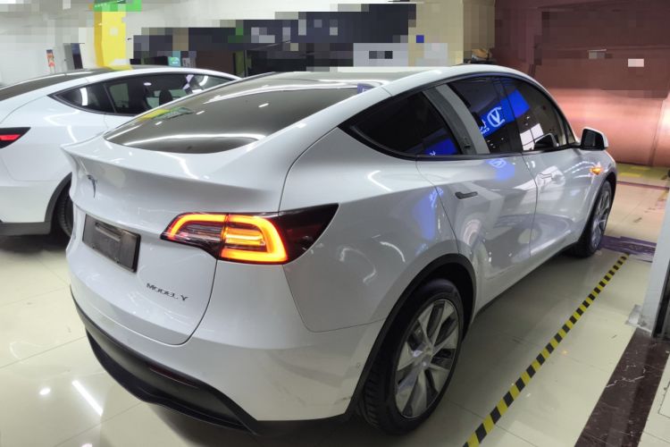 Used Tesla Model Y 2022 Rear-Wheel-Drive Version
