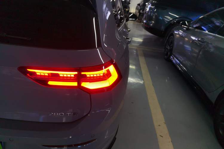 Used Volkswagen Golf 2024 280TSI DSG R-Line 50th Anniversary Edition