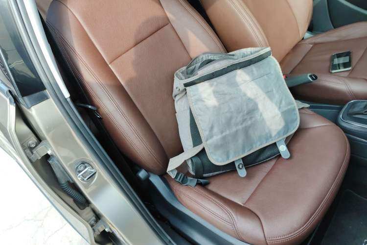 Used Volkswagen Polo 2016 1.4L Cross Polo Automatic
