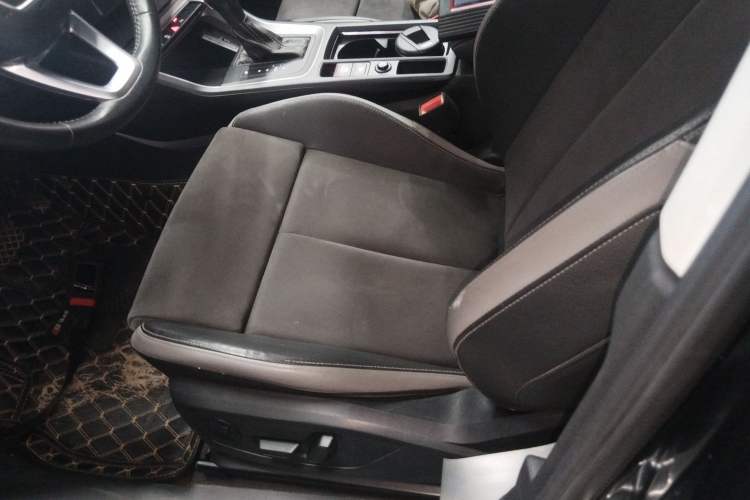 Used Audi Q3 2021 35 TFSI Progressive Dynamic Edition
