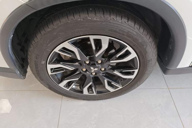 Used Mitsubishi Outlander 2019 2.0L Two-Wheel Drive Comfort Edition 5 Seats China VI Standard
