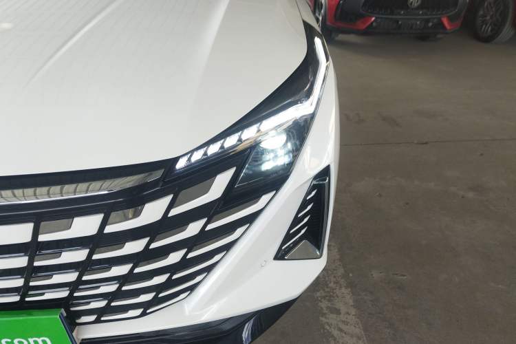 Used Changan UNI-Z 2025 1.5T Premium Edition