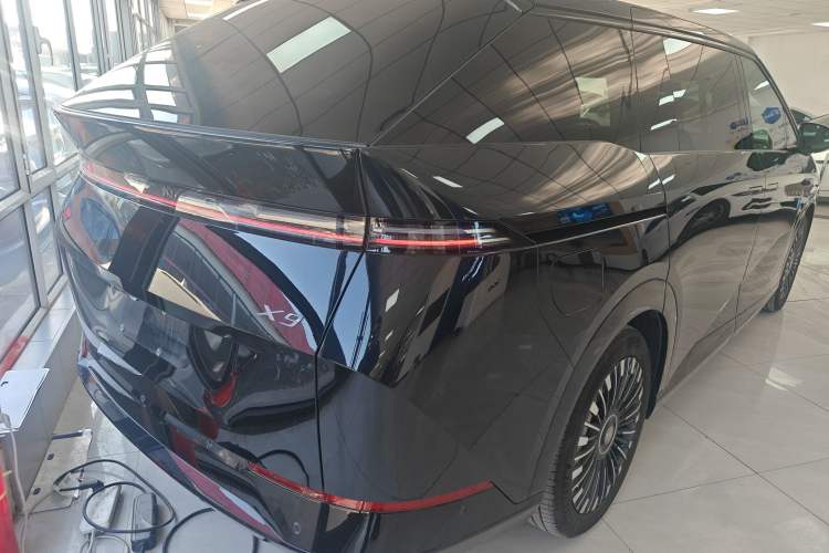 Used XPeng X9 2025 740 Ultra-Long Range Max