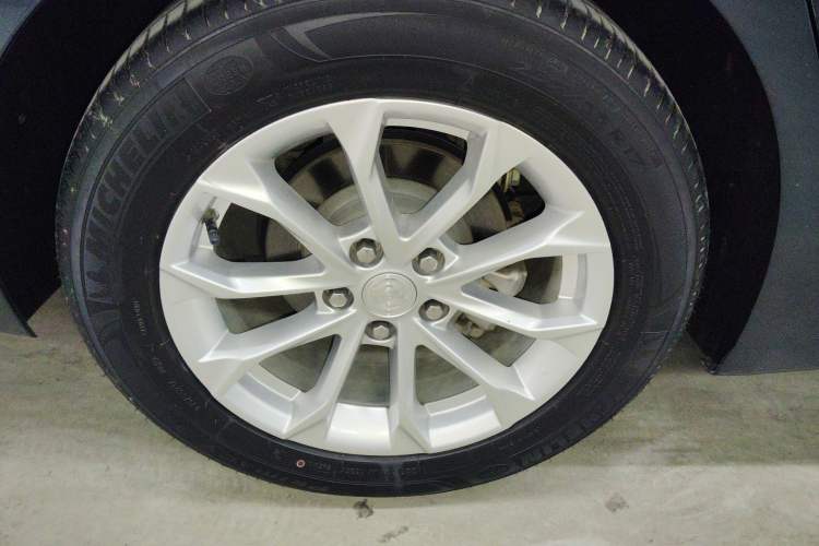 Used Buick LaCrosse 2021 552T Luxury Version
