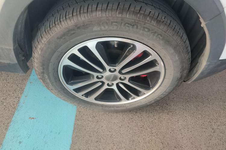 Used Haval H1 2016 Revised Version Blue Badge 1.5L AMT Comfort Edition
