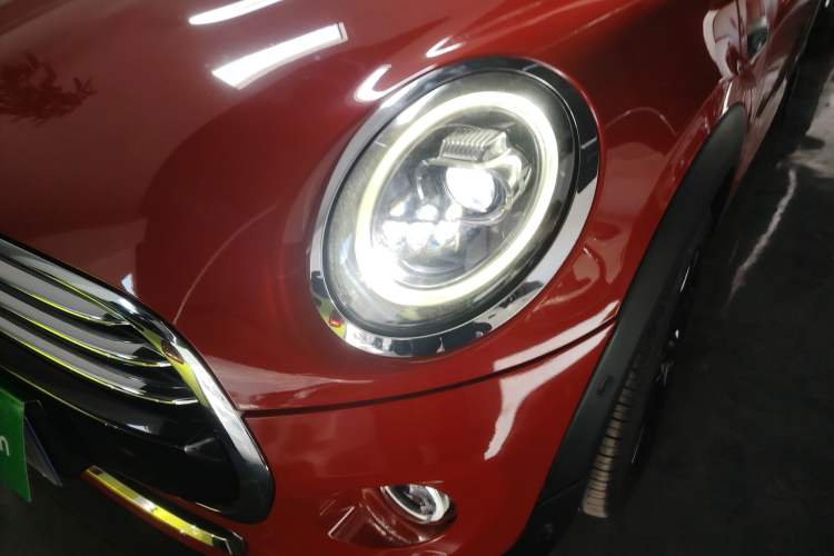 Used  MINI 2019 1.5T COOPER Artist Five-Door Edition
