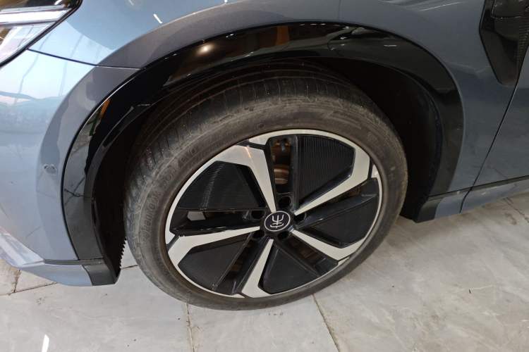 Used BYD Song L EV 2025 662 km Advanced Intelligent Driving Version
