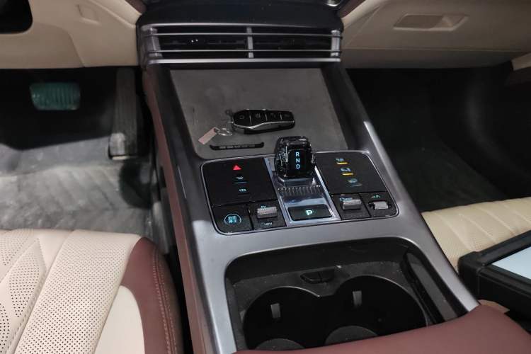 Used BYD Seal 2023 DM-i 1.5T 121km Flagship Model
