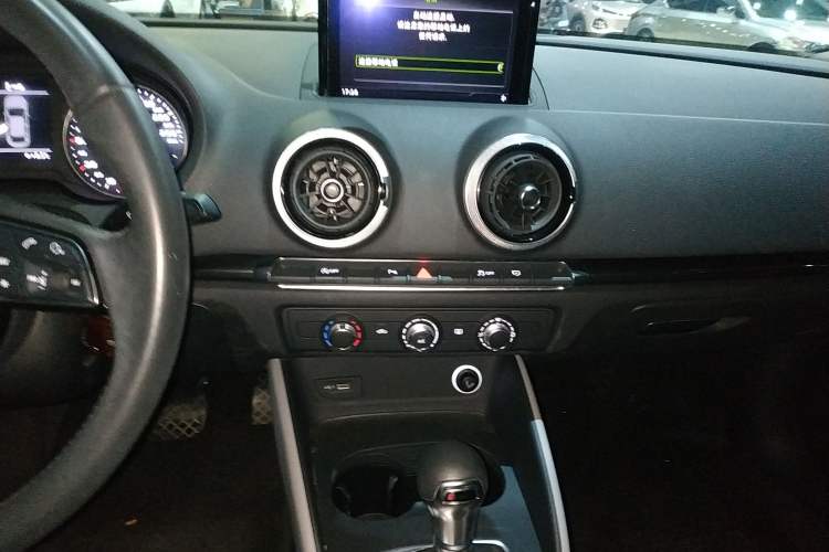 Used Audi A3 2020 Limousine 35 TFSI Fashion Edition China VI Emission Standard
