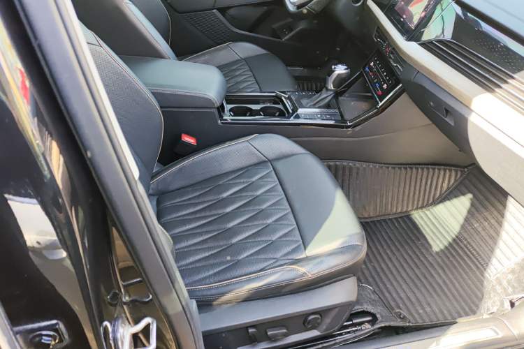 Used Volkswagen Passat New Energy 2020 430 PHEV Hybrid Luxury Edition China VI Standard
