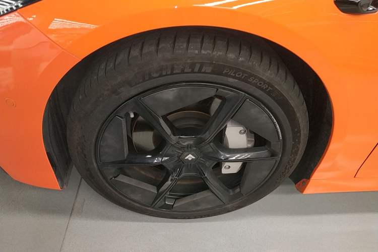 Used  GT 2024 Global Model 710 Ultra-High-Voltage LiDAR Edition
