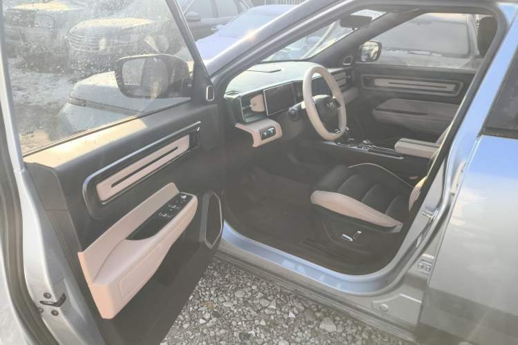 Used Geely Auto icon 2023 1.5TD Chocolate Smoothie Edition