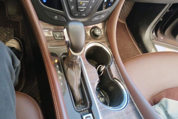 Used Buick Envision 2017 20T Two-Wheel Drive Elite Version
