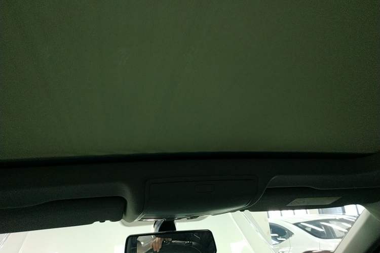 Used Volkswagen Tiguan L 2021 330TSI Automatic Two-Wheel Drive Smart Edition
