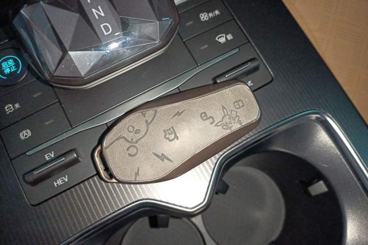 Used BYD Song L DM-i 2024 112 km Leading Edition
