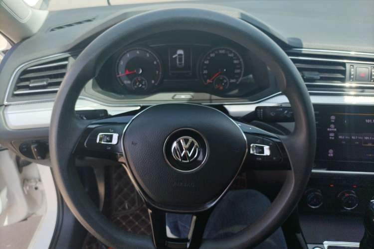 Used Volkswagen Lamando 2021 230TSI DSG Fashion Edition
