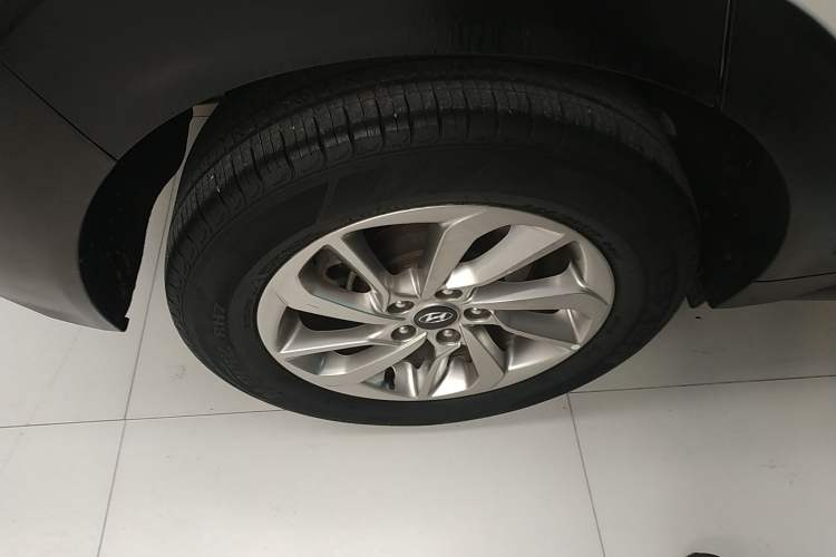 Used Hyundai Tucson 2018 1.6T Dual-Clutch Two-Wheel Drive 15th Anniversary Special Edition
