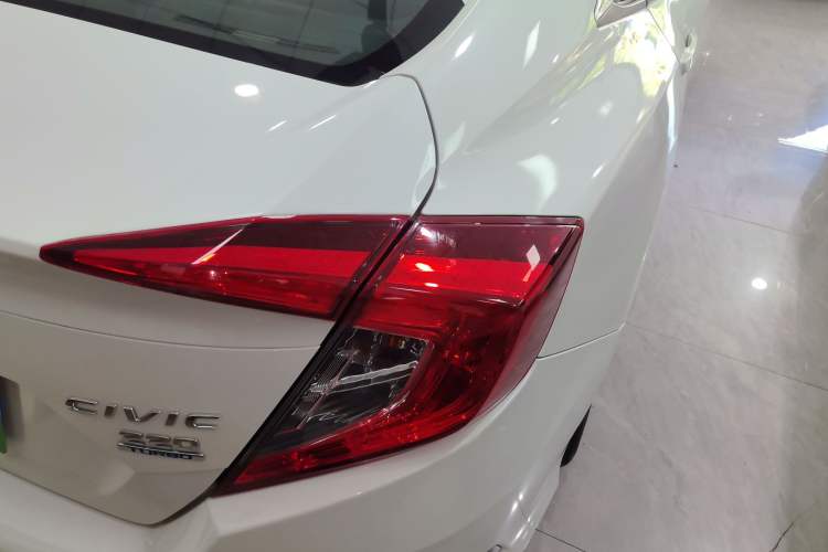 Used Honda Civic 2016 220TURBO CVT Luxury Edition