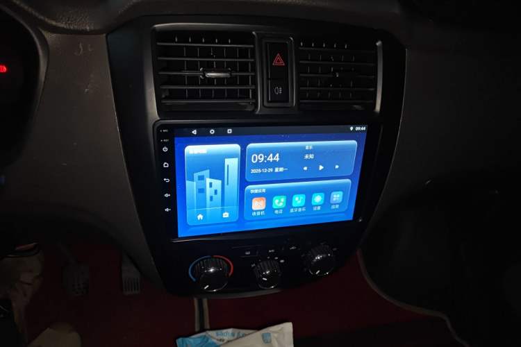 Used Wuling Rongguang S 2021 1.2L Standard Model Window-Sealed Car with Air Conditioning 2 Seats LSI
