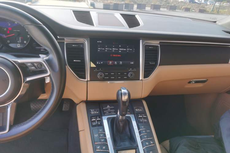 Used Porsche Macan 2017 Macan 2.0T
