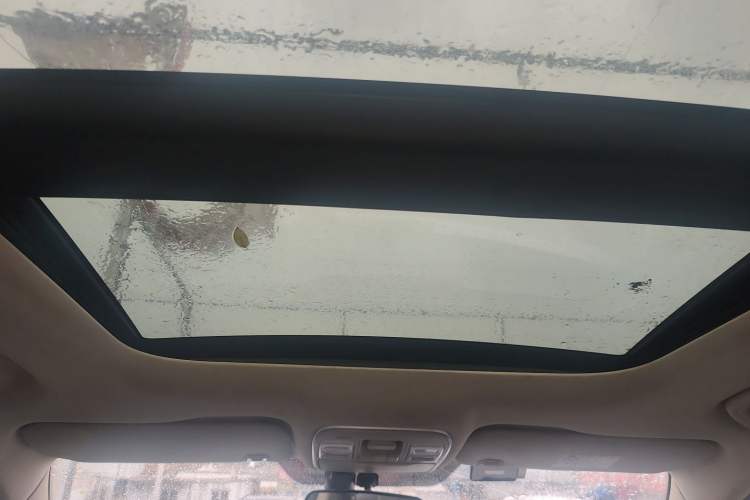 Used Geely Auto Emgrand X7 Sport 2018 1.8TD Automatic Two-Wheel Drive Smart Connect 4G Internet Edition