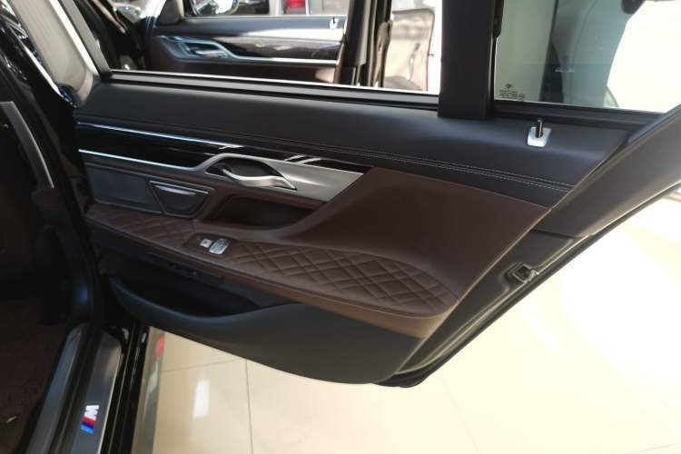 Used BMW 7 Series 2021 740Li Leading Model M Sport Package
