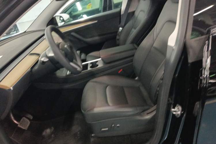 Used Tesla Model Y 2022 Rear-Wheel-Drive Version