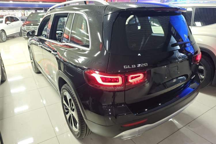 Used Mercedes-Benz GLB 2023 GLB 220 Fashion Model
