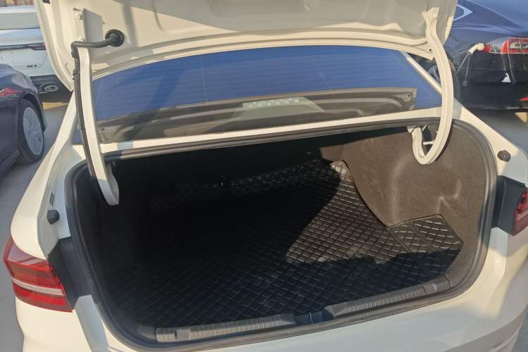 Used Volkswagen Lavida 2022 280TSI DSG Comfort Edition
