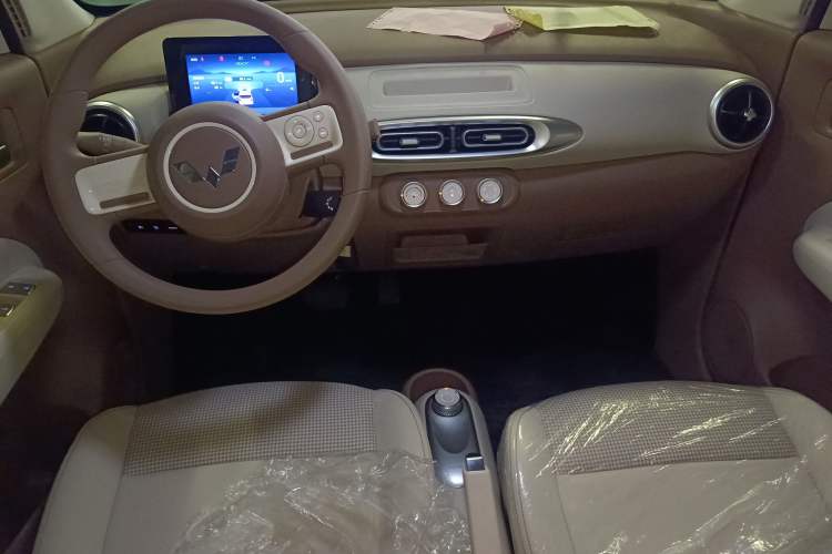 Used Wuling Hongguang MINIEV 2025 Four-Door Version Advanced Edition