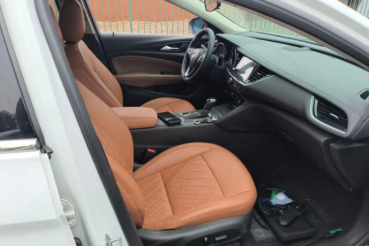 Used Buick Regal 2019 20T Elite Version China VI Standard