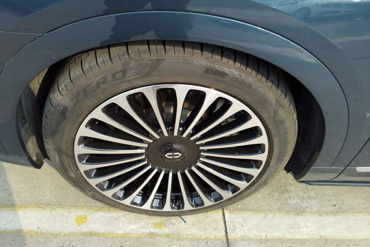 Used Hima AITO M9 2024 Range-Extended Ultra Version 52 kWh 5-Seater Model
