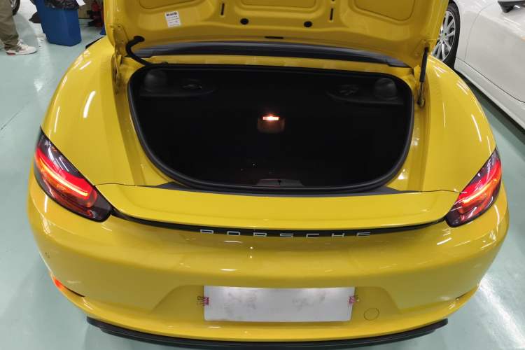 Used Porsche 718 2018 Boxster 2.0T
