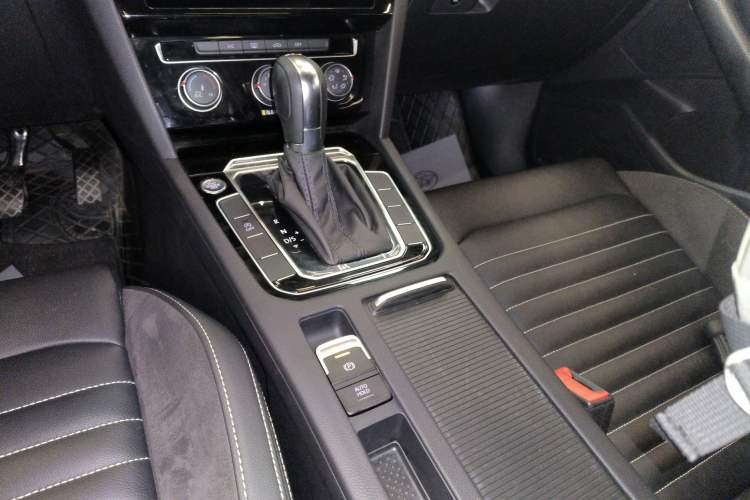 Used Volkswagen Magotan 2020 280TSI DSG Comfort Edition
