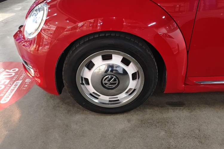 Used Volkswagen Beetle 2015 180TSI model
