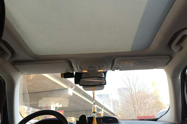 Used  Renegade 2016 2.0L Automatic Four-Wheel Drive 75th Anniversary Tribute Edition