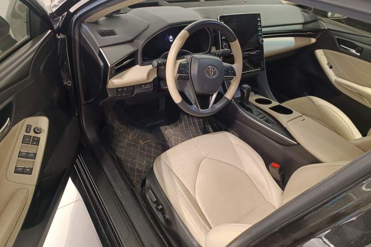 Used Toyota Avalon 2019 Dual-Engine 2.5L Luxury Edition China VI Standard
