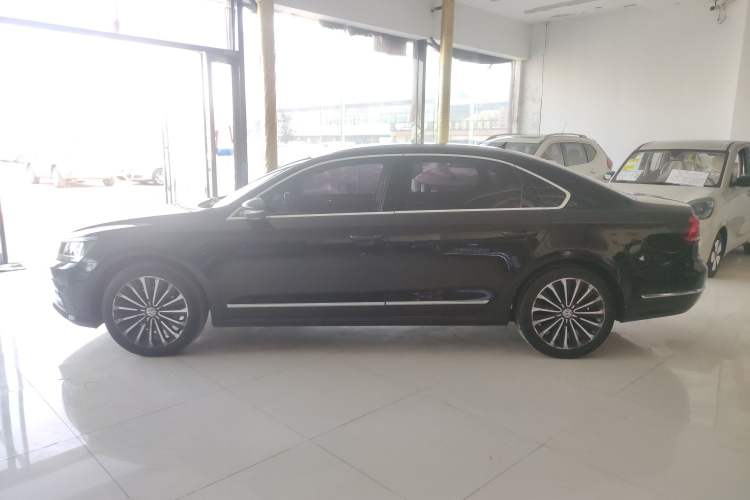 Used Volkswagen Passat 2016 330TSI DSG Prestige Edition
