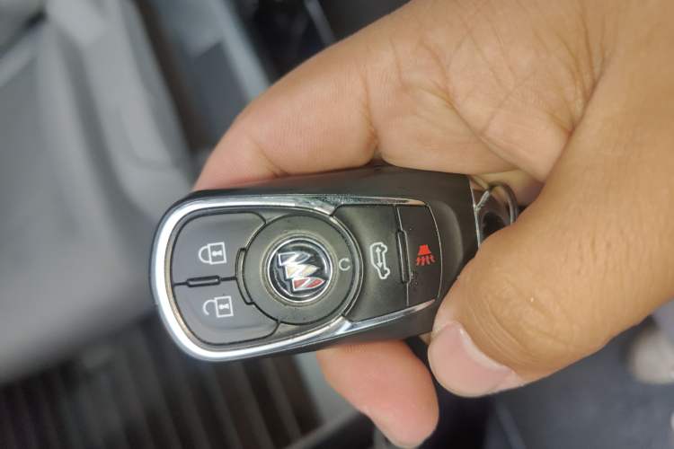 Used Buick GL8 2023 Land Executive Class Smart Enjoyment Model
