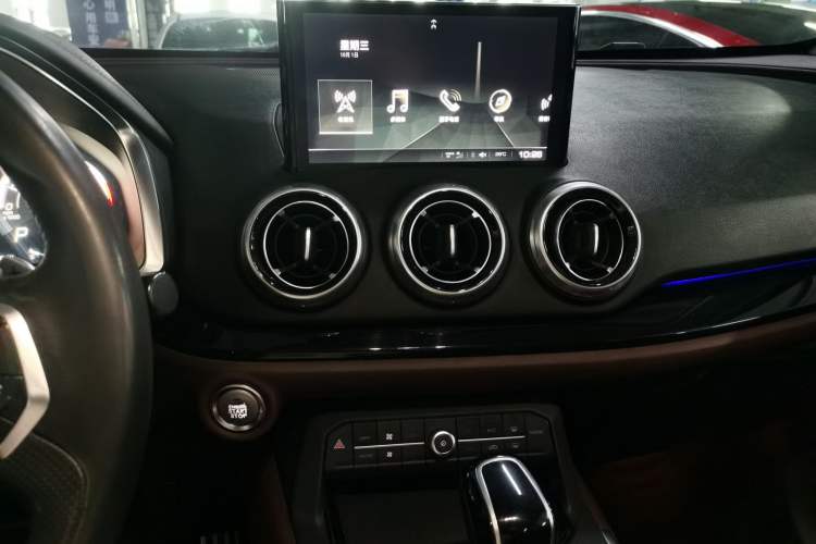 Used Wey VV5 2017 2.0T Flagship Edition
