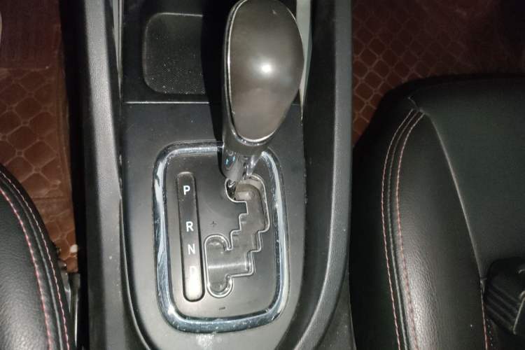 Used Changan CS35 2015 1.6L Automatic Prestige Model China IV Standard
