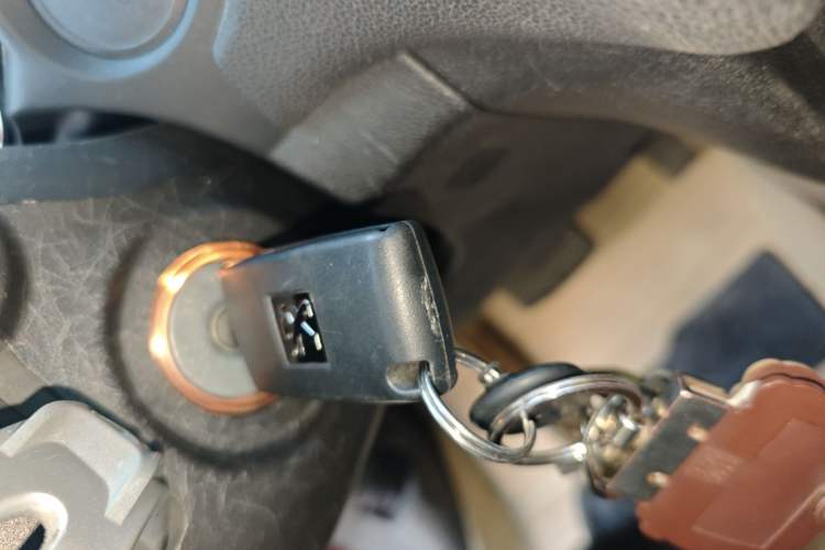 Used Peugeot 4008 2013 2.0L 4x4 Fashion Edition
