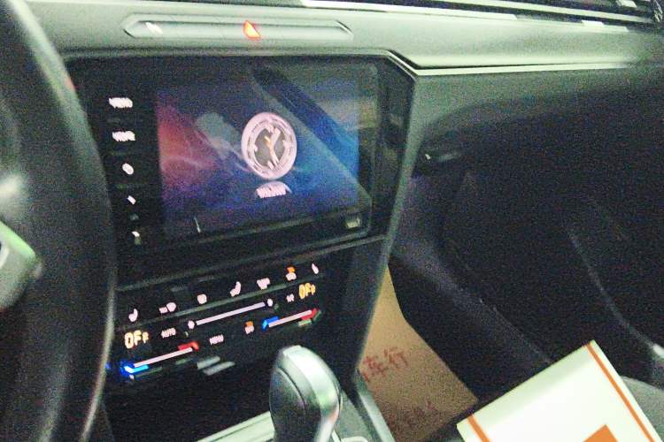 Used Volkswagen Magotan 2020 330TSI DSG Leading Model
