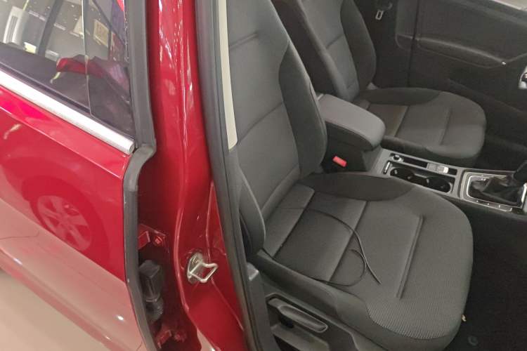 Used Volkswagen Golf 2018 1.6L Automatic Comfort Model
