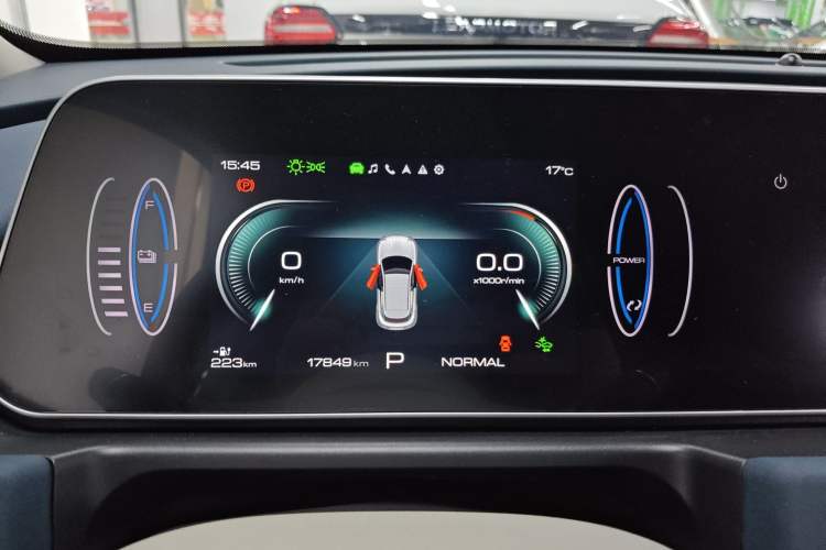 Used ORA Good Cat 2023 401 km Standard Range Luxury Version Lithium Iron Phosphate
