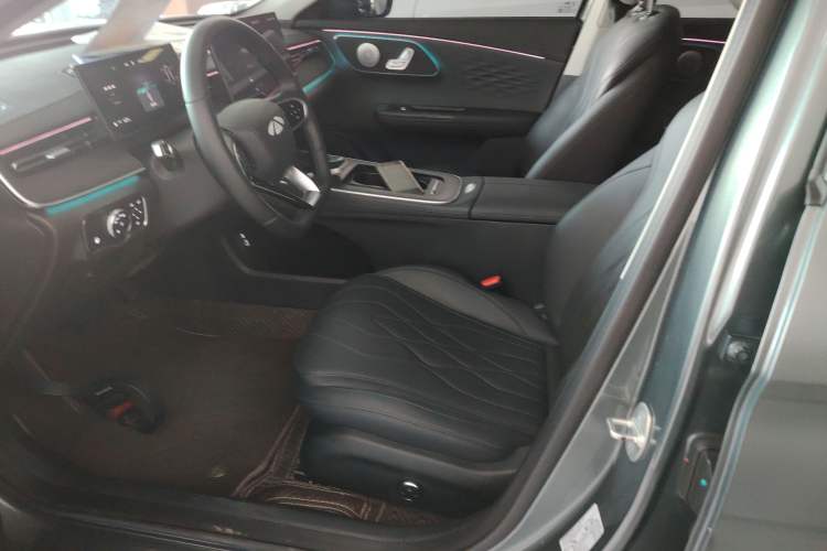 Used Chery Fengyun A8L 2025 1.5 TGDI 145 km Luxury Version
