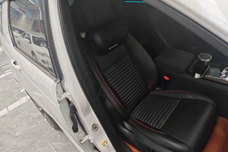 Used Land Rover Discovery Sport 2020 249 PS R-Dynamic Performance Edition
