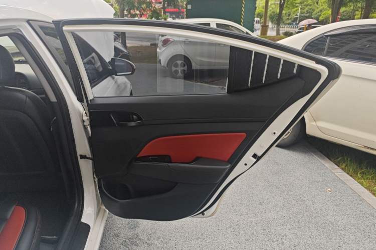 Used Hyundai Elantra 2016 1.4T Dual-Clutch Xuan Dong · Dynamic Version