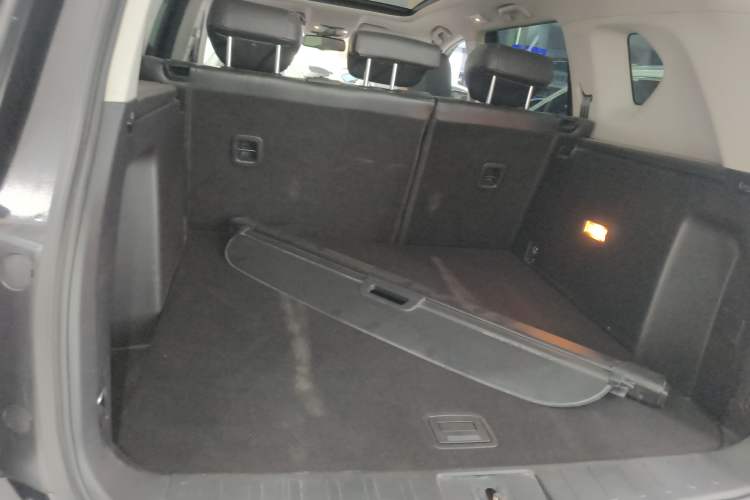 Used GAC Trumpchi GS7 2017 320T Two-Wheel-Drive Luxury Smart Connectivity Model