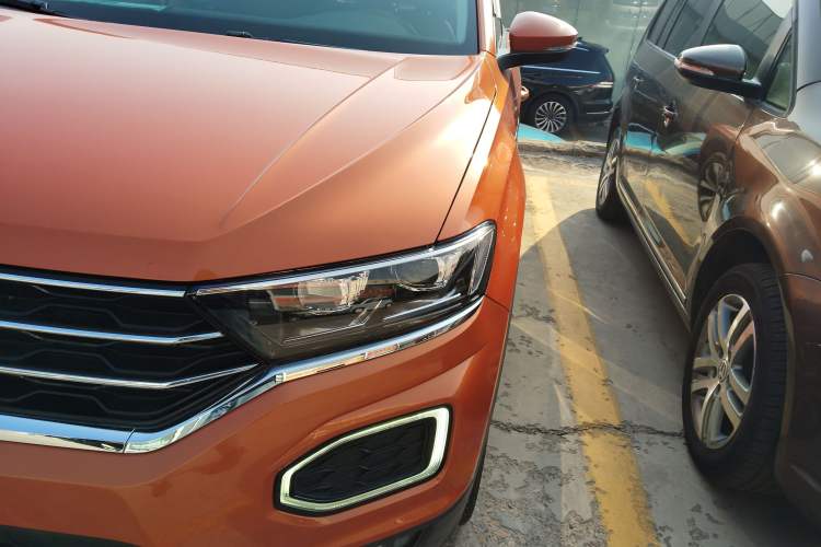 Used Volkswagen T-ROC 2018 280TSI DSG Two-Wheel-Drive Comfort Version China V Standard